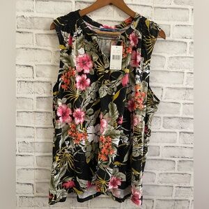 NWT! Women’s Fresh black tropical print sleeveless v-neck top 2X
